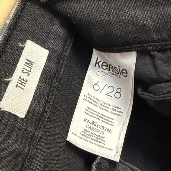 Kensie black distressed cropped jeans - Picture 7 of 7